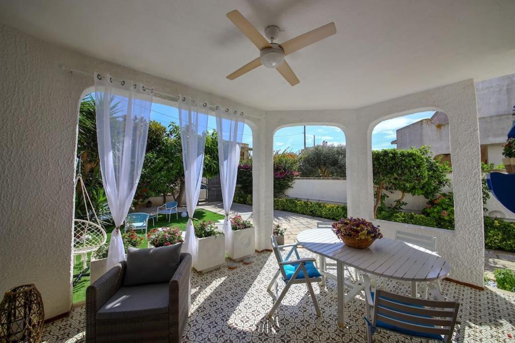 Villa Vera, Accesso Al Mare, Vista Castello, Ac Brindisi Exterior foto